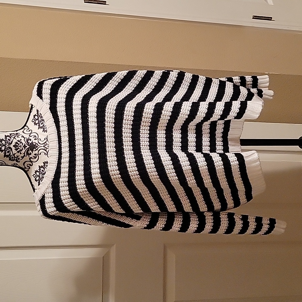 Express sweater size large